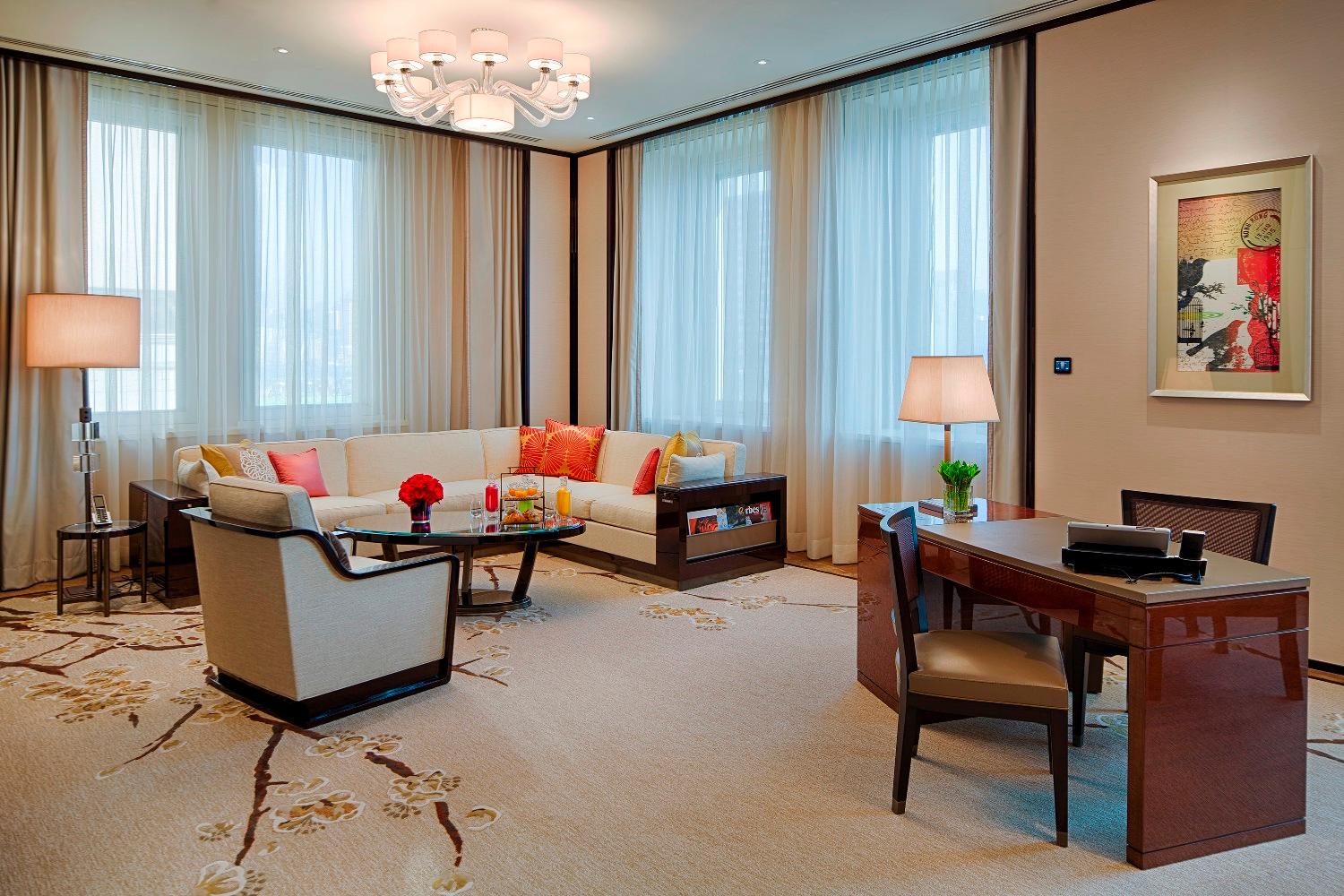 Deluxe Suite
