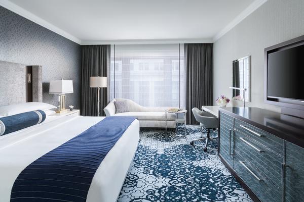 Deluxe Guestroom, 1 King or 2 Queen (low floor)