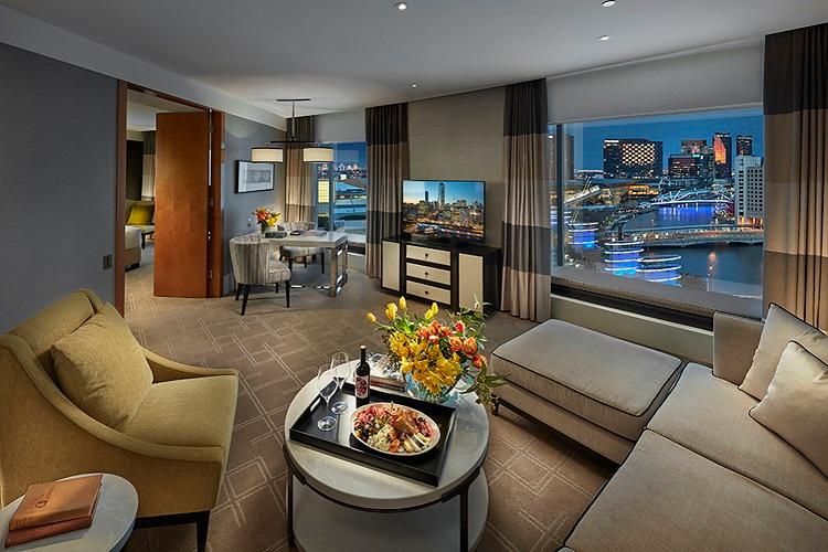 Executive Club Suite