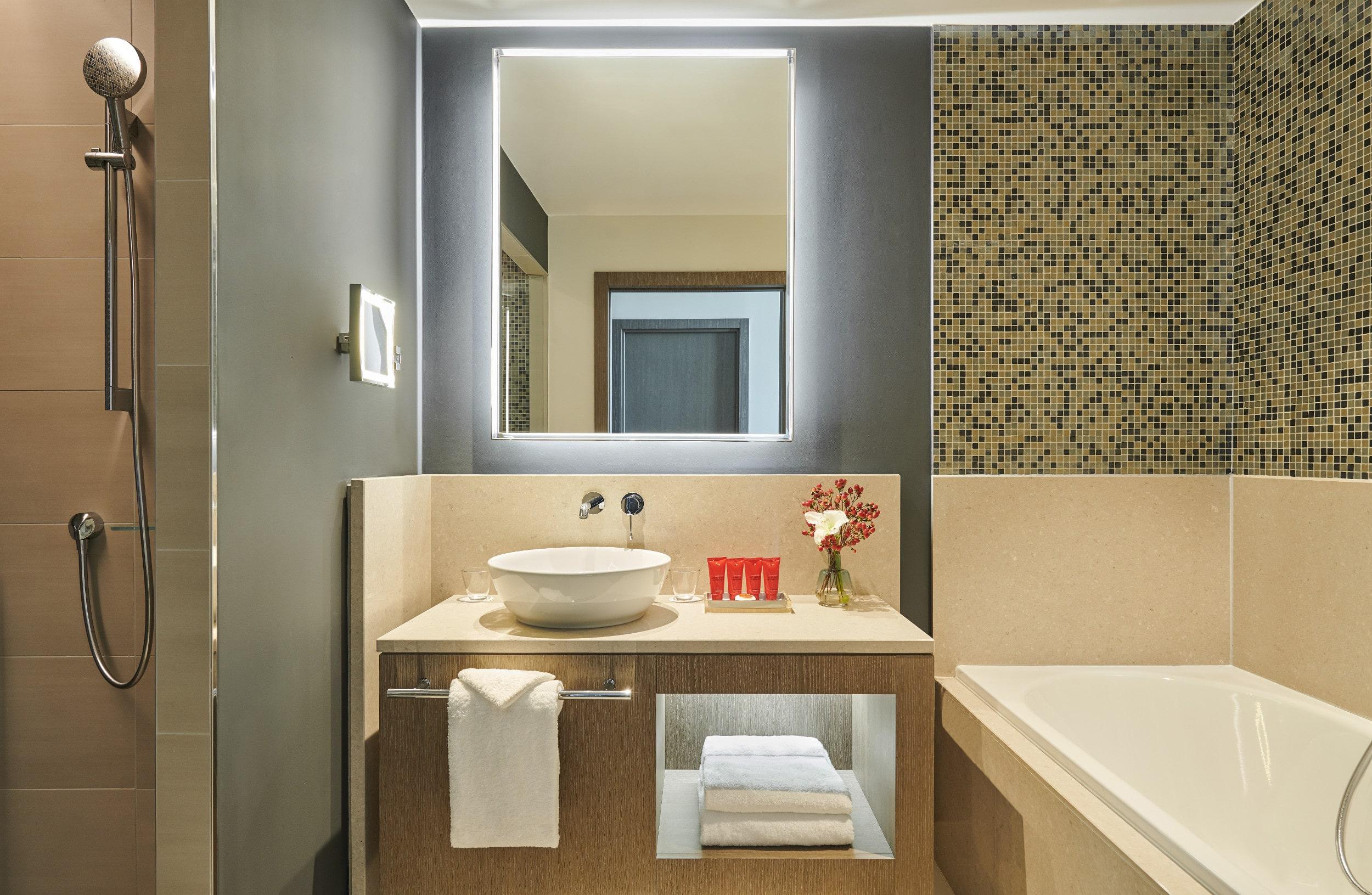 Premium Room River View