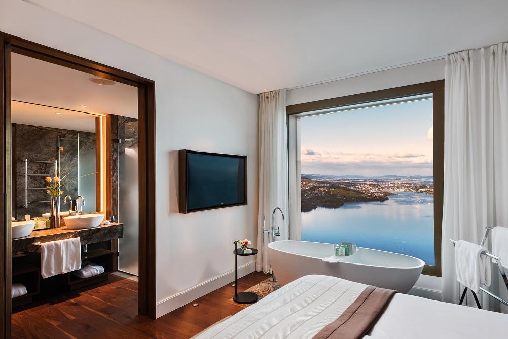 Contemporary Lake View Premium Suite