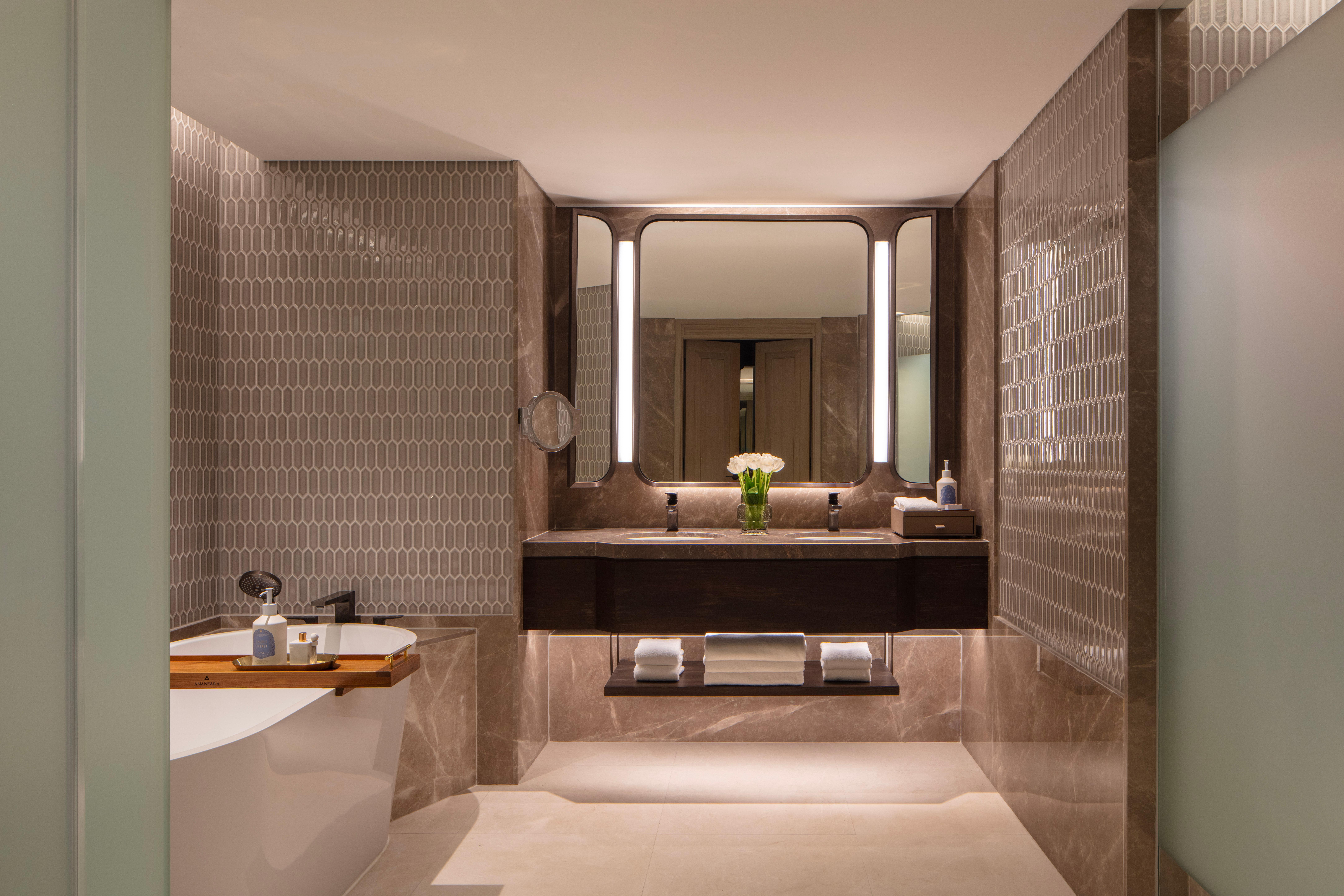 The Anantara Suite