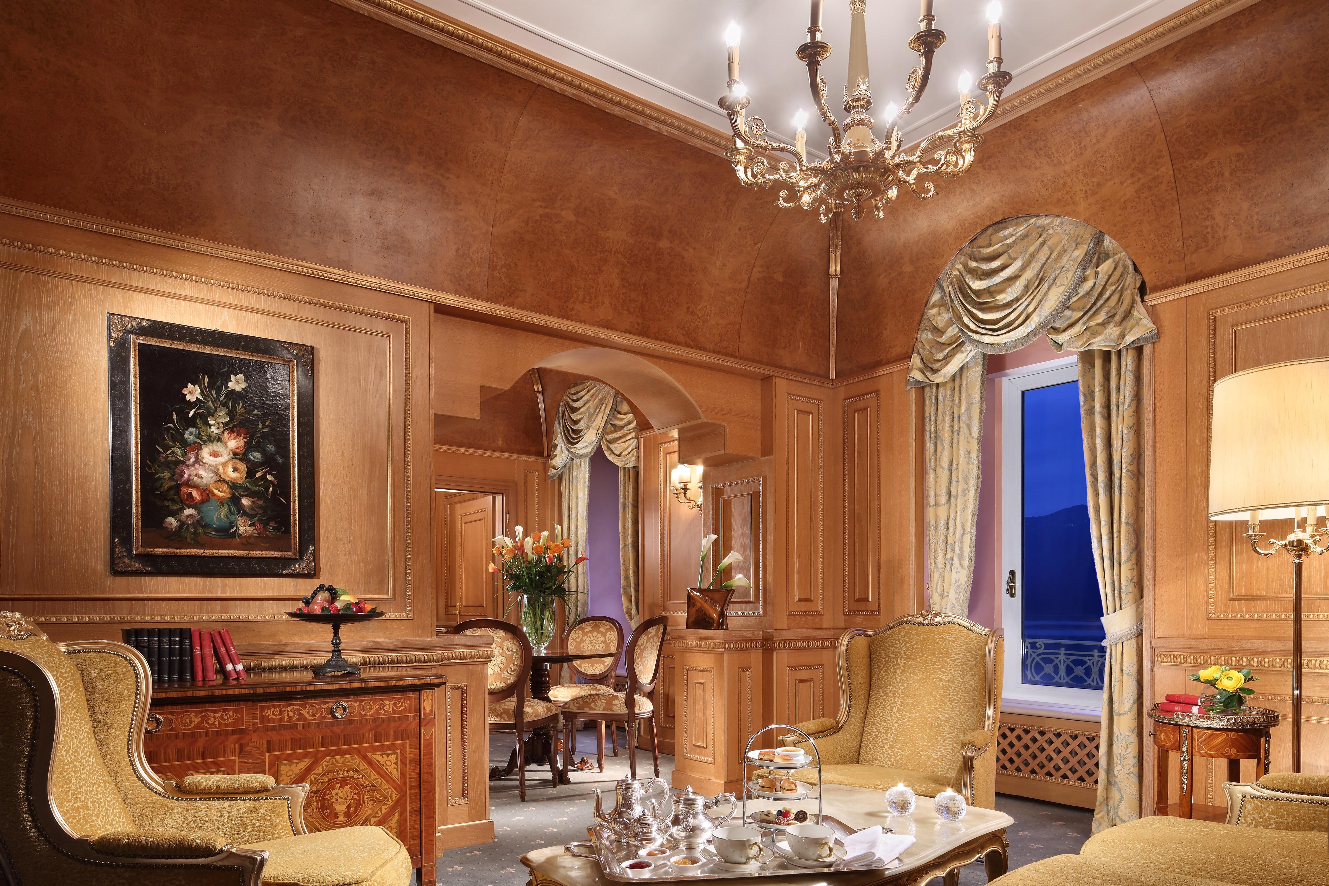 Suite Fourth Four