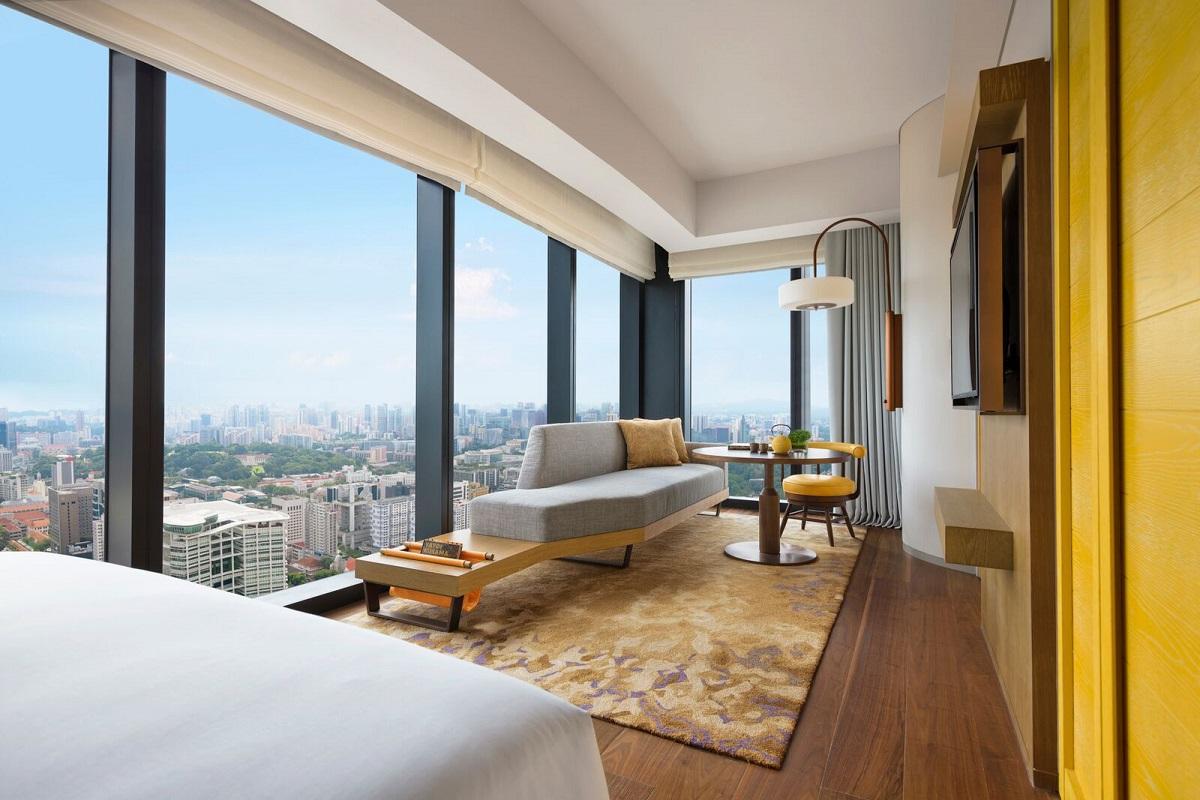 1 King Bed with City View