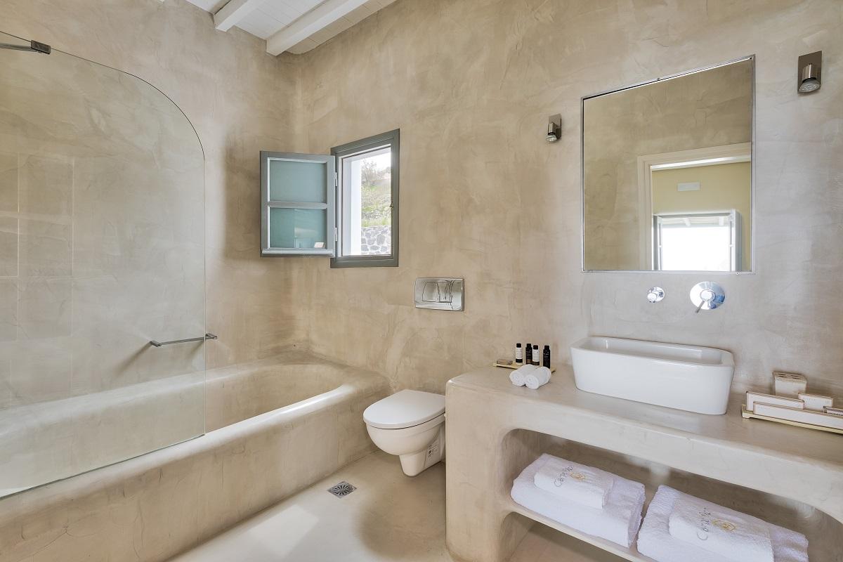 Alba Suite with private pool & panoramic island view