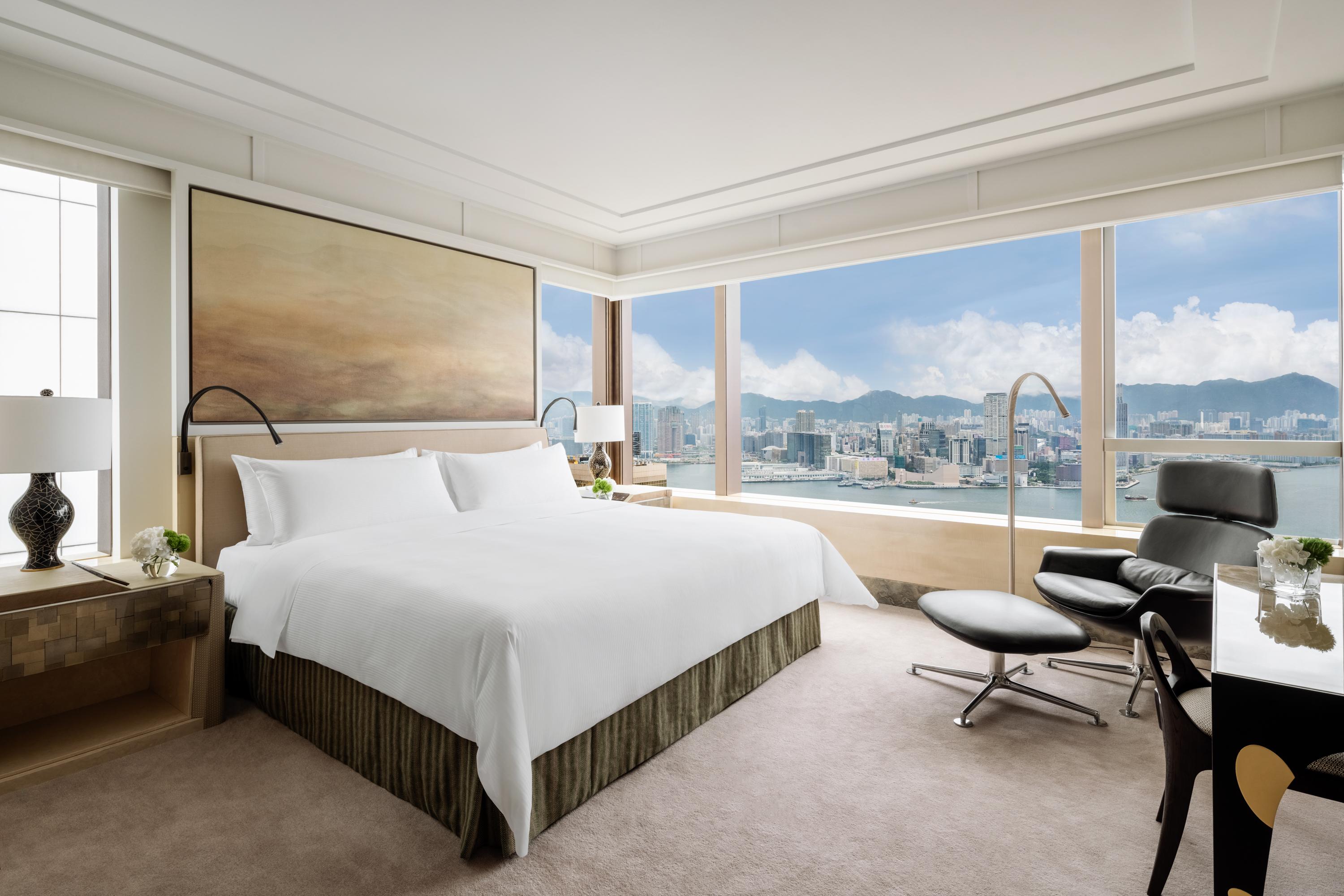 Premier Harbour View Suite (Renovated)