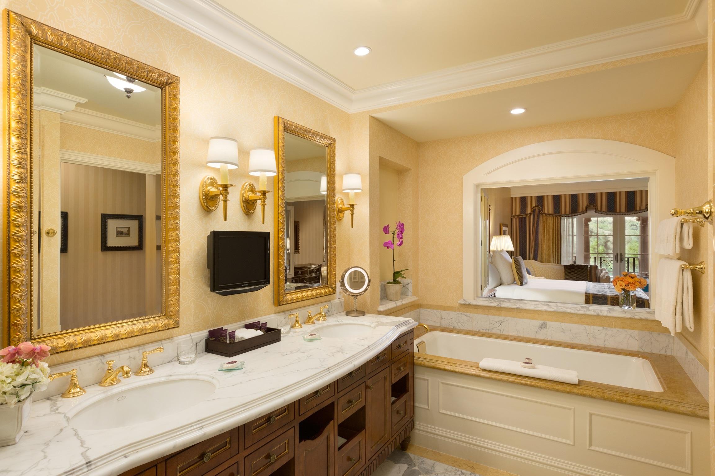 Deluxe Veranda Room