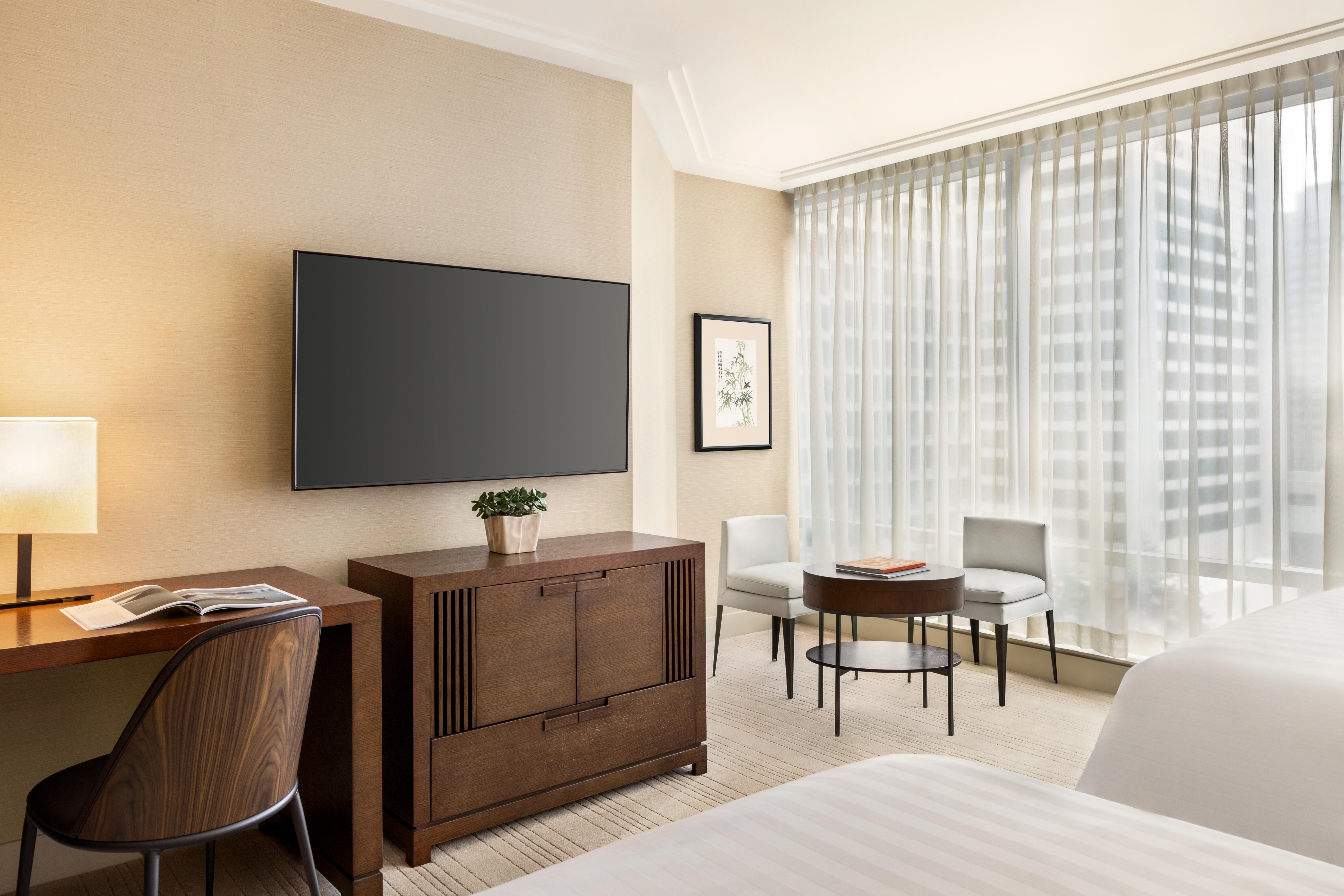 2 Double Beds