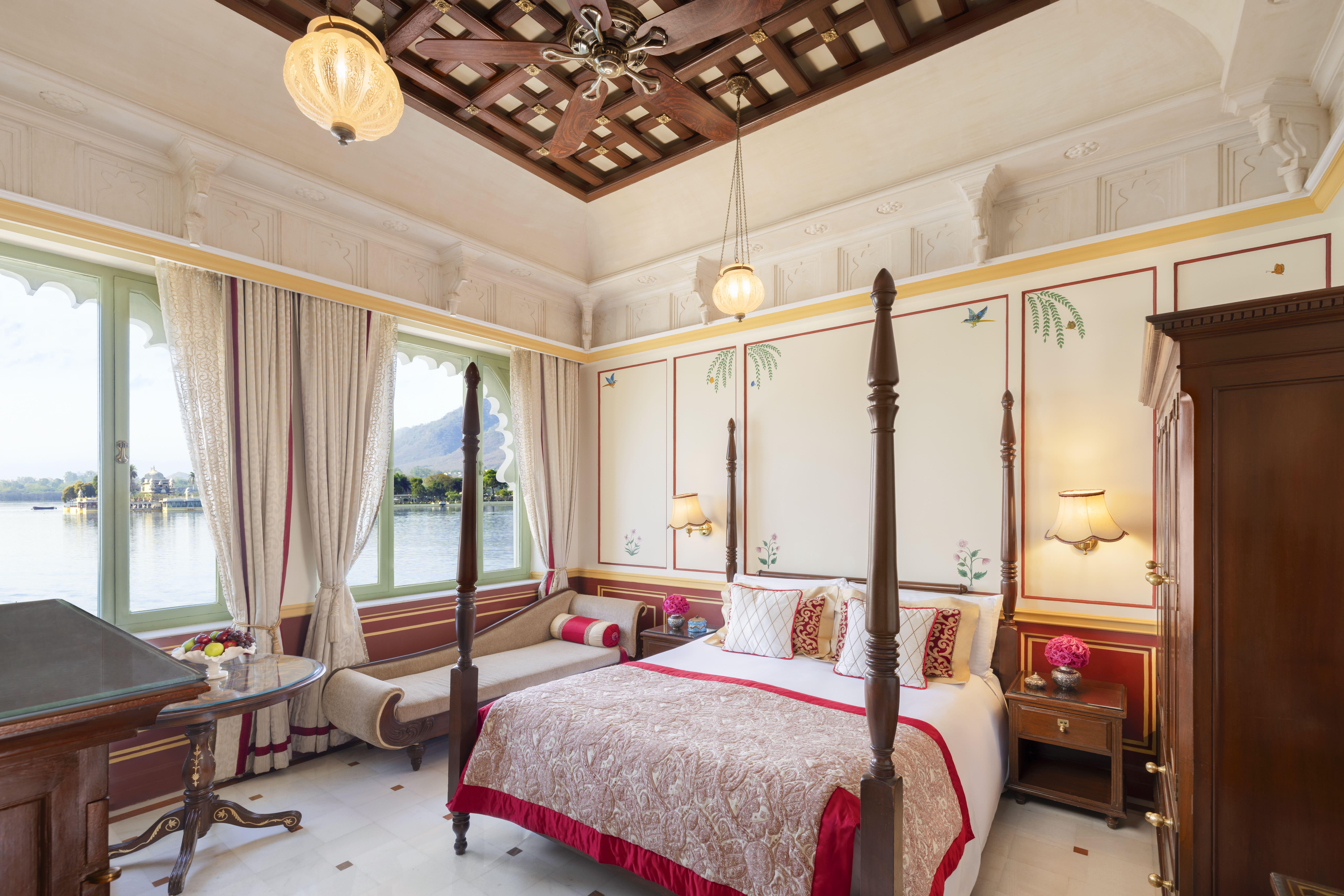 Luxury Room Lake View