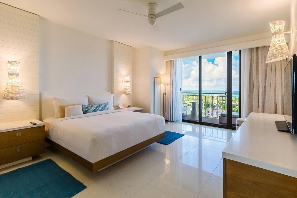 1 King Bed Ocean View