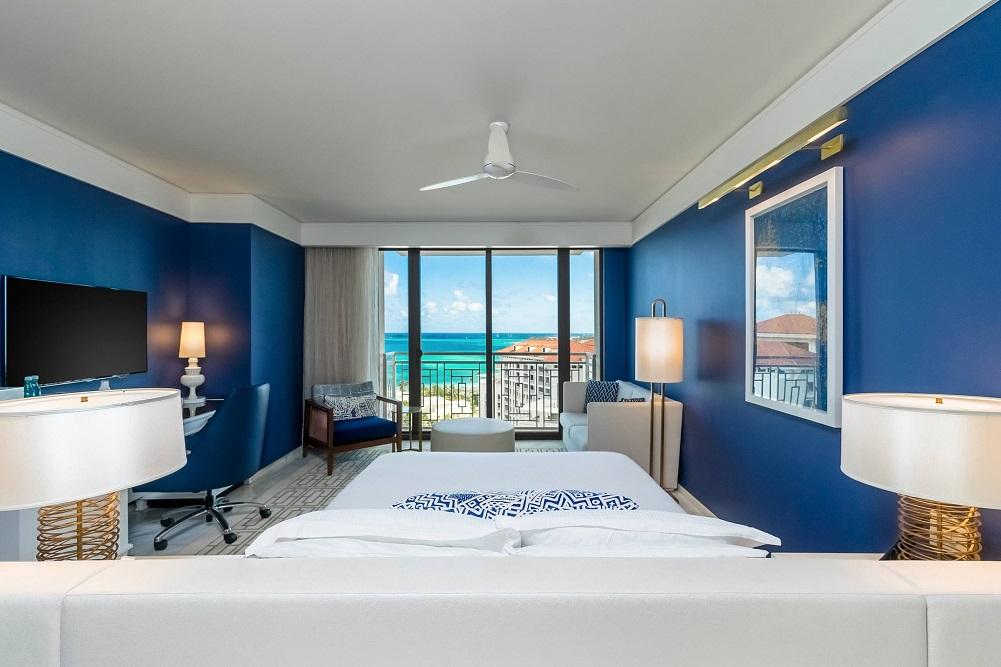 1 King Bed Ocean View, Balcony, Deluxe