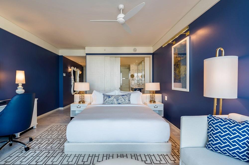 1 King Bed Ocean View, Deluxe