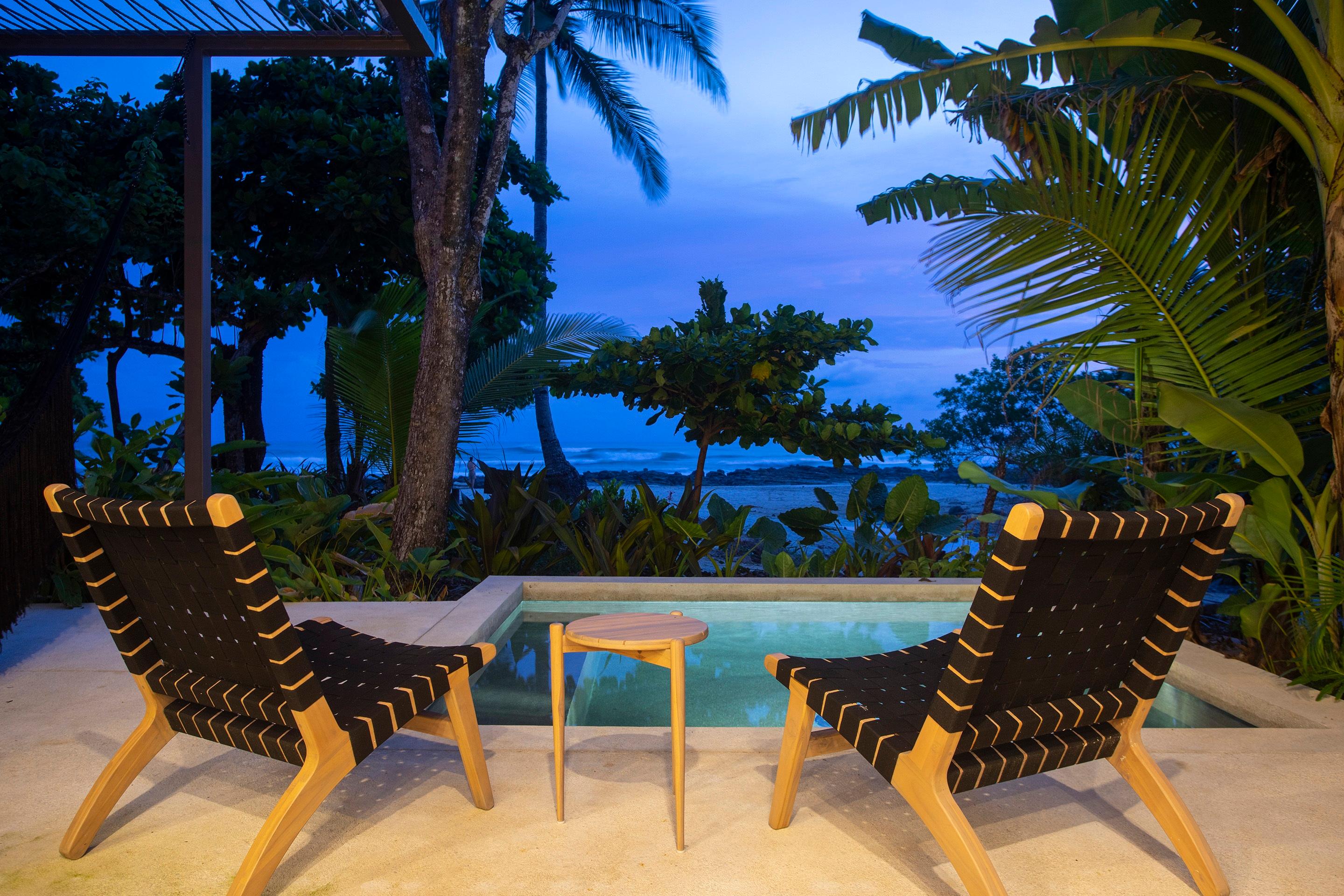 Ninta Beachfront Bungalow