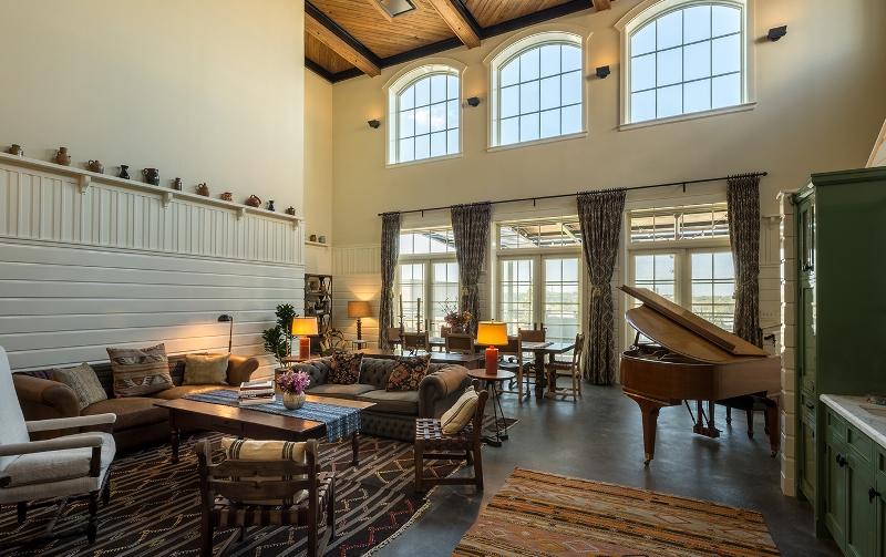 Emma Suite
