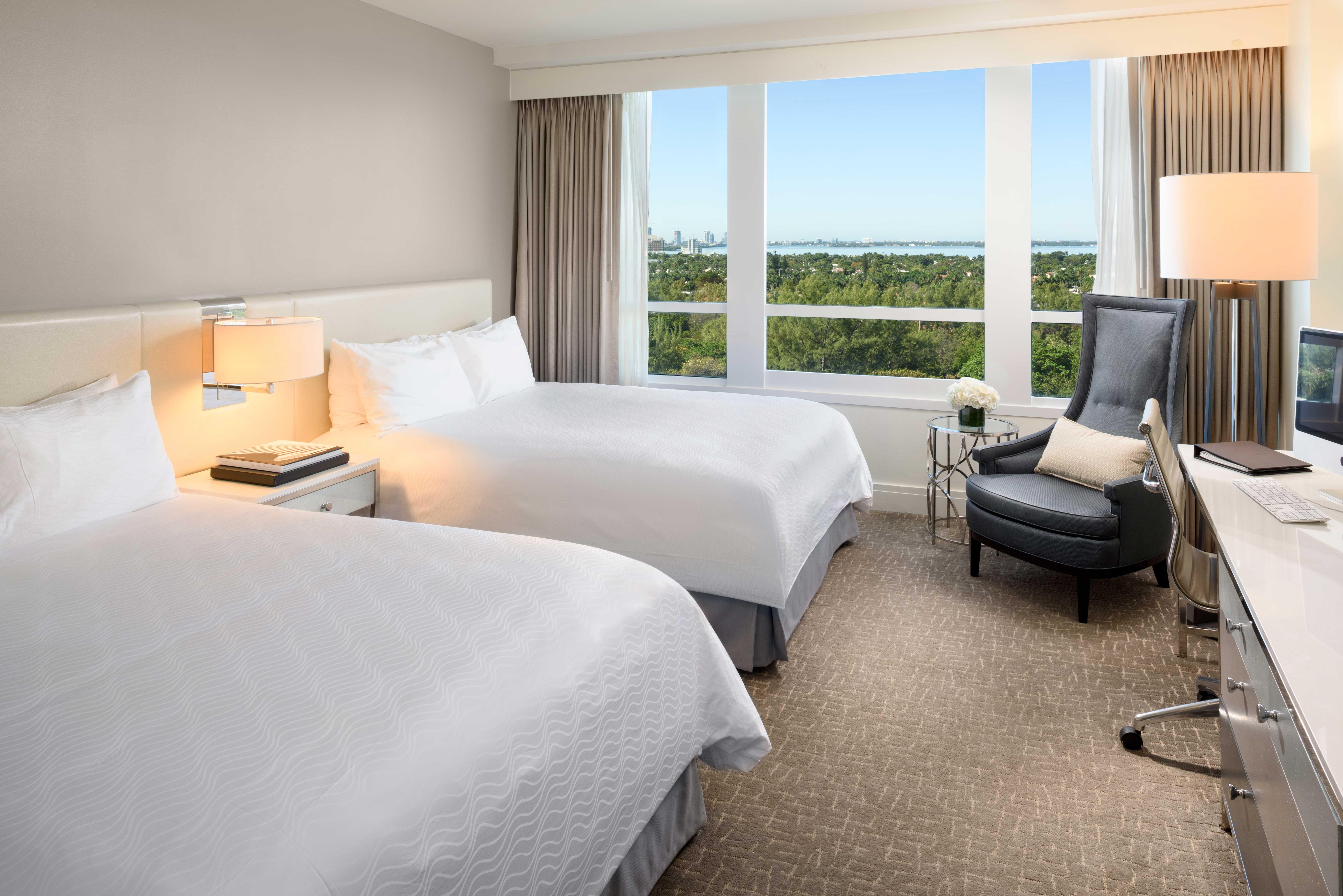 Deluxe Bay View Guestroom