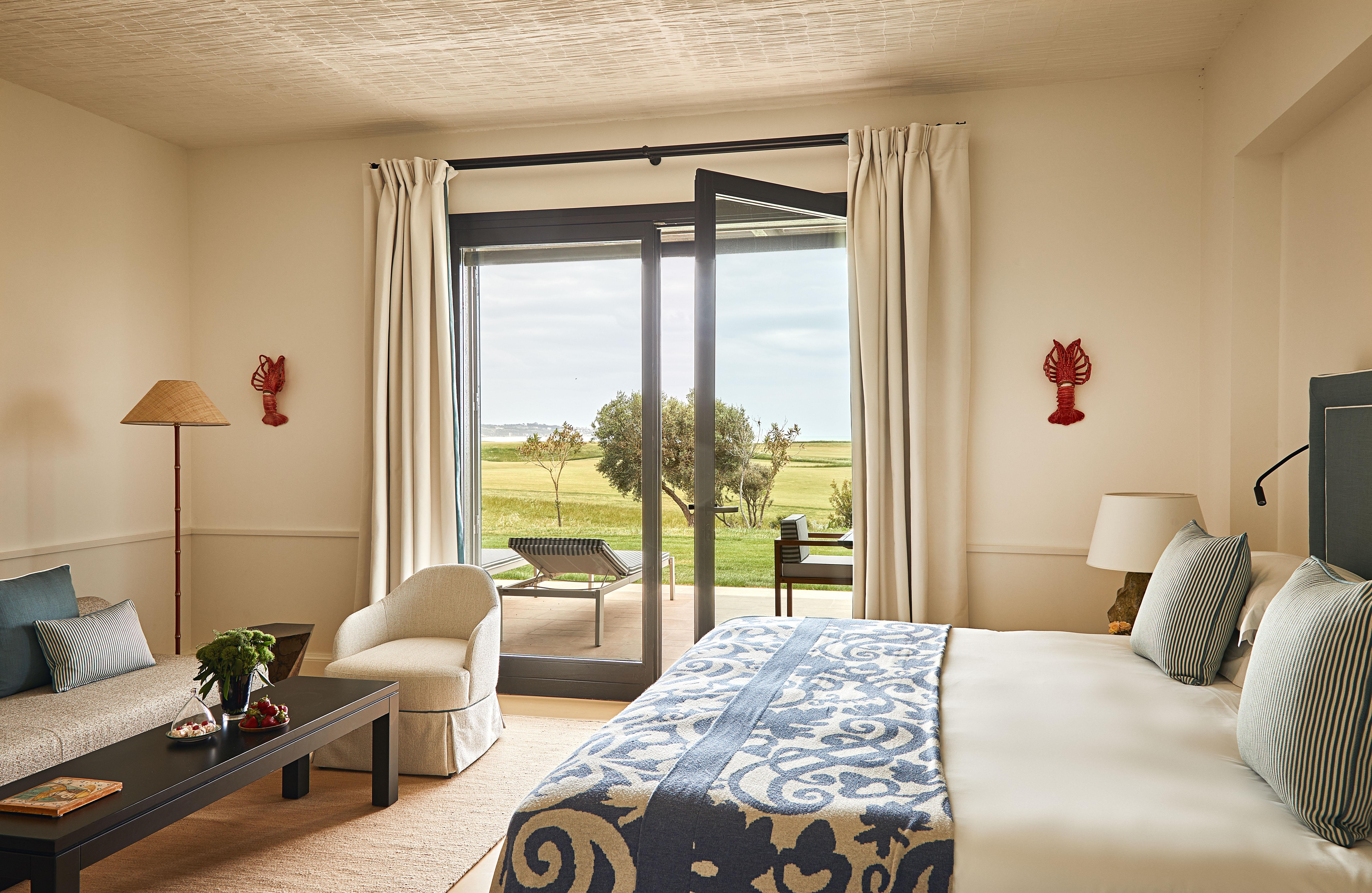 Super Deluxe Sea Front Room