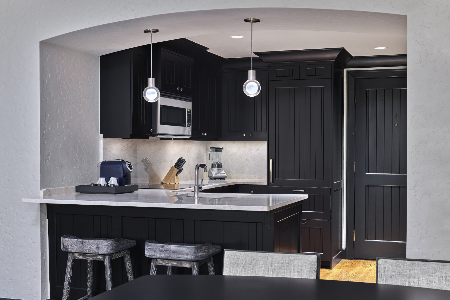 Mountain View 1 Bedroom Residential Suite