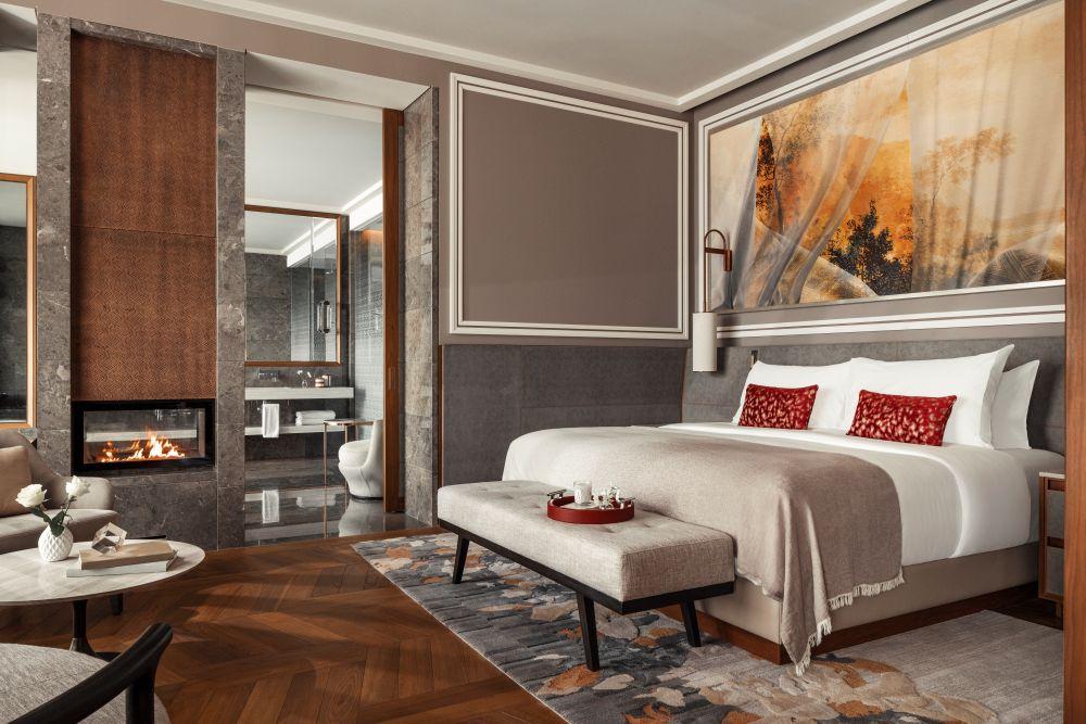 Panoramic Bayview Suite