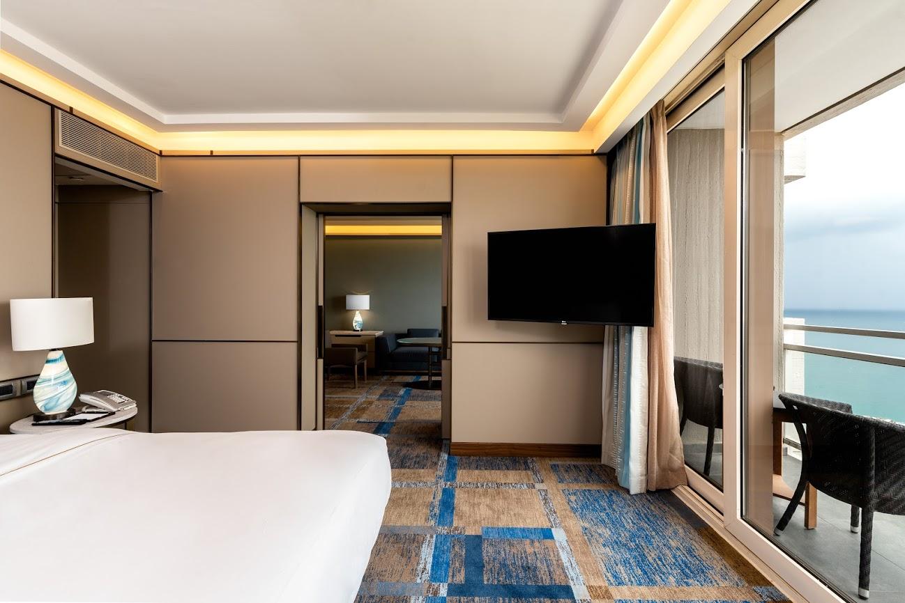 King Plaza Vista Premium Suite with Sea View