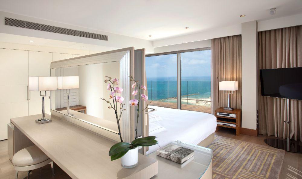 White City Vista Suite with Sea View