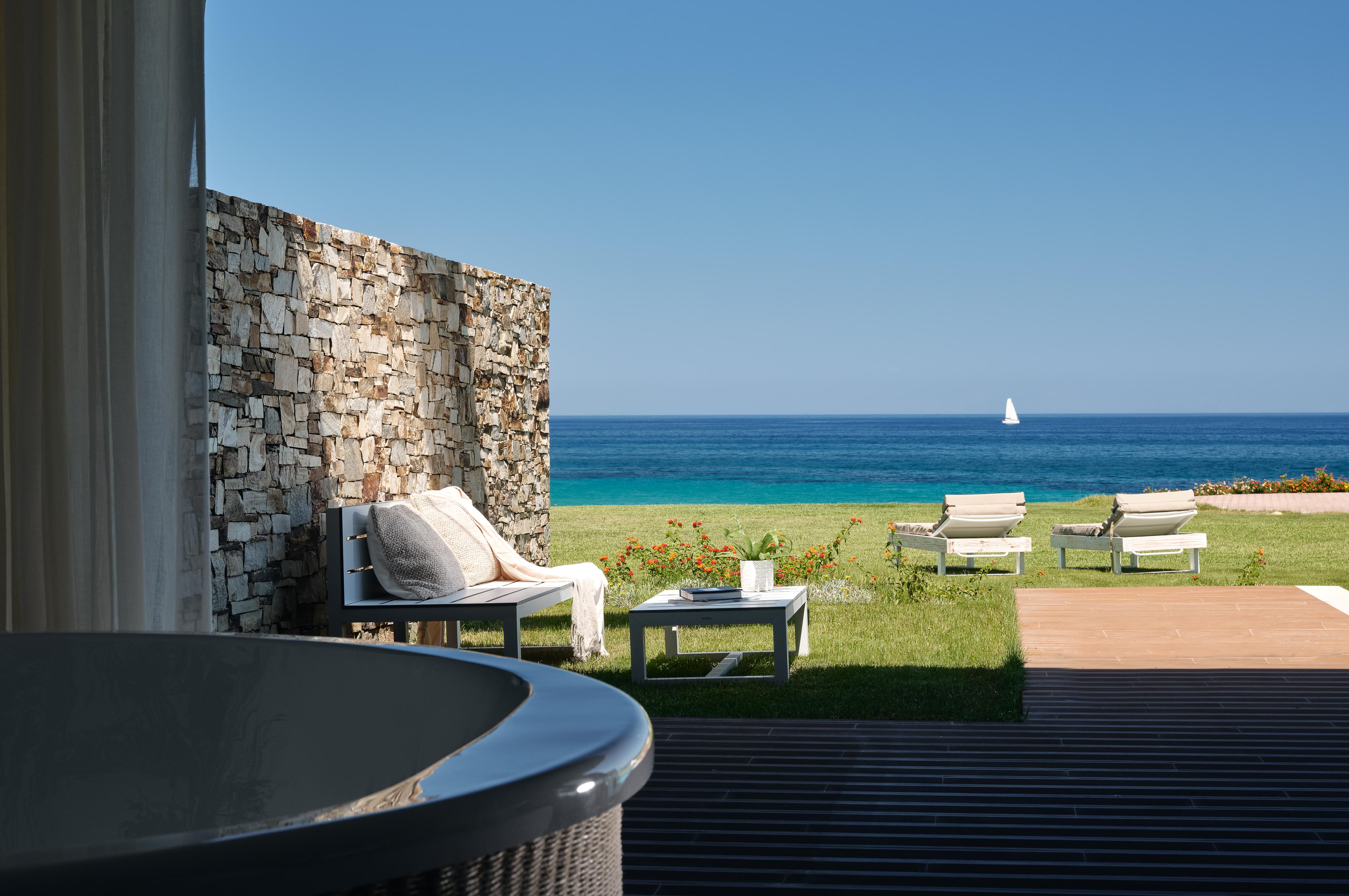 Deluxe Suite Sea View with Private Pool