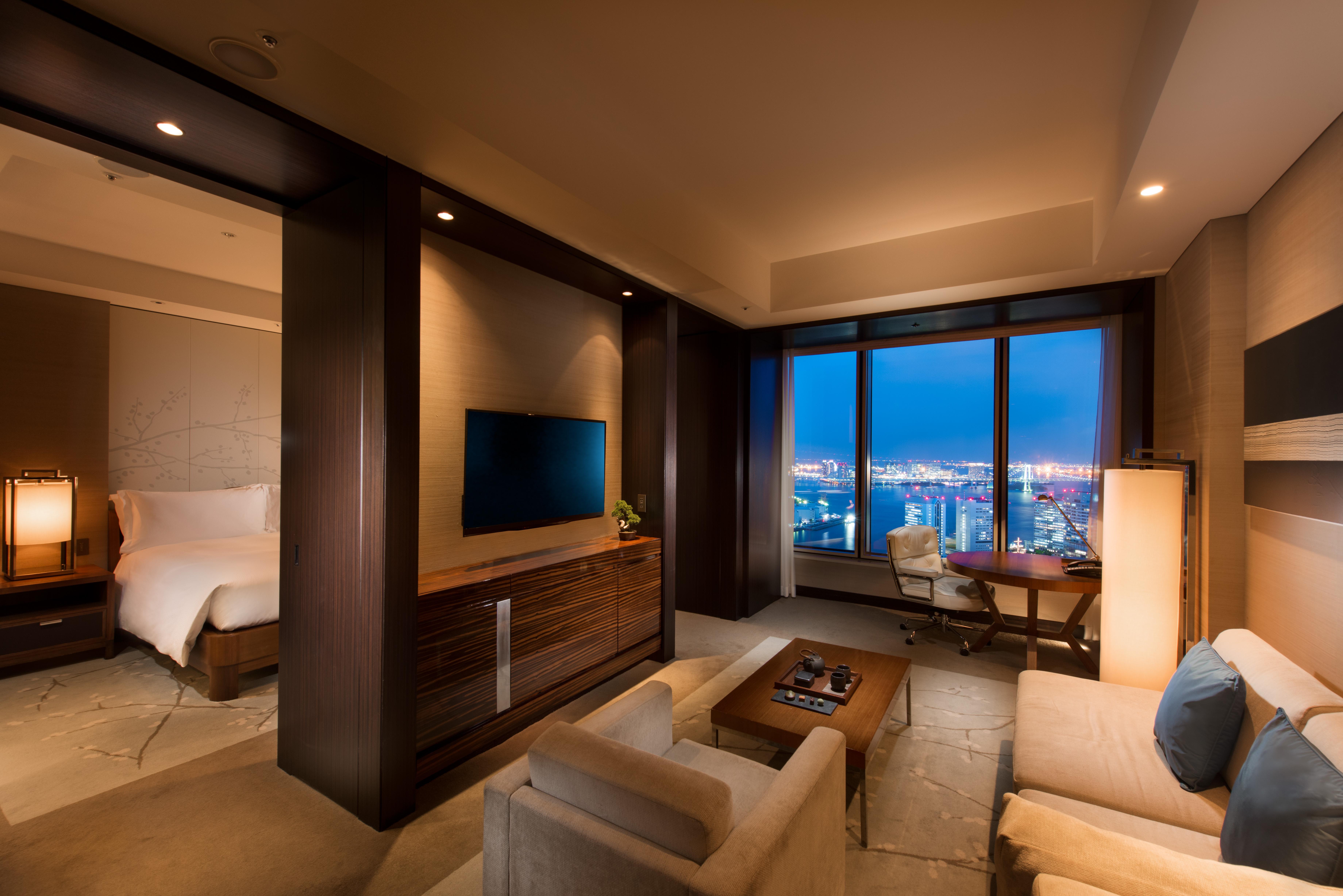 Bay View Suite