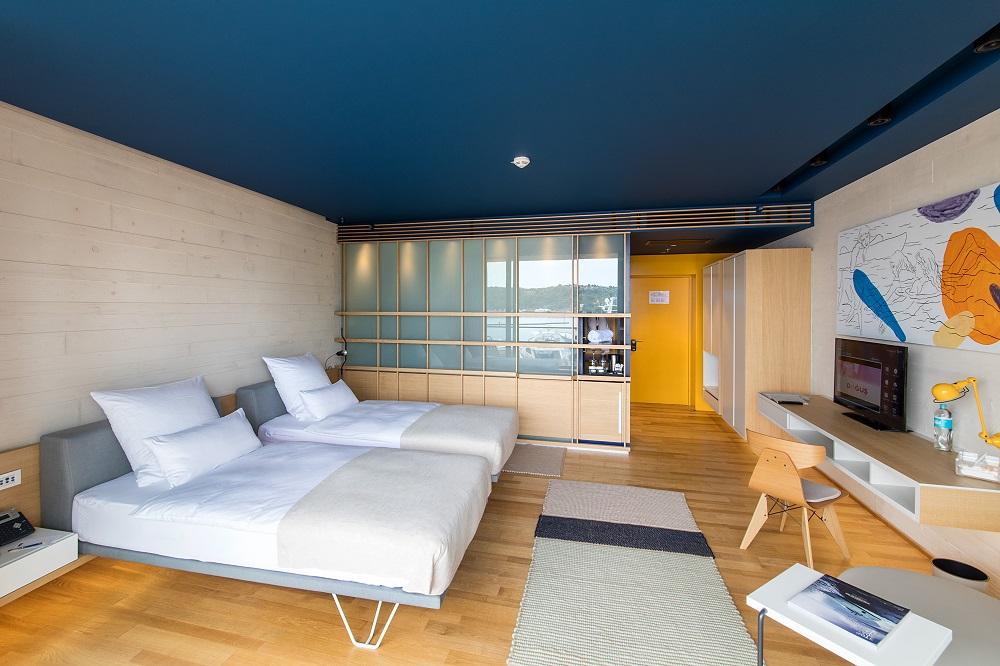 Superior Twin Sea View Room