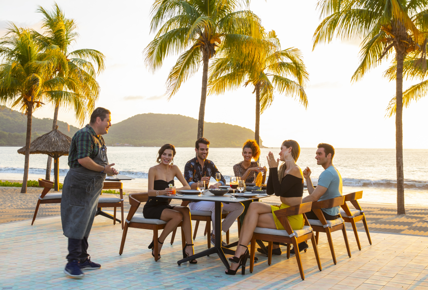 Thompson Zihuatanejo, Mexico — Thompson Zihuatanejo - Ceniza