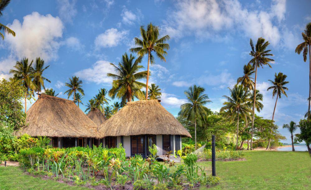 Deluxe Oceanfront 2-Bedroom 2-Bathroom Bure