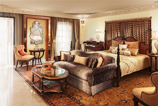 Palace Rooms