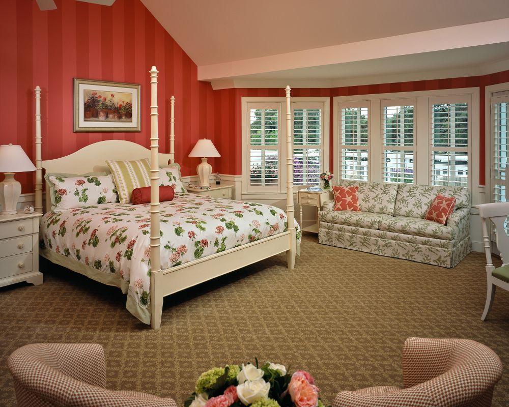 Signature Waterside