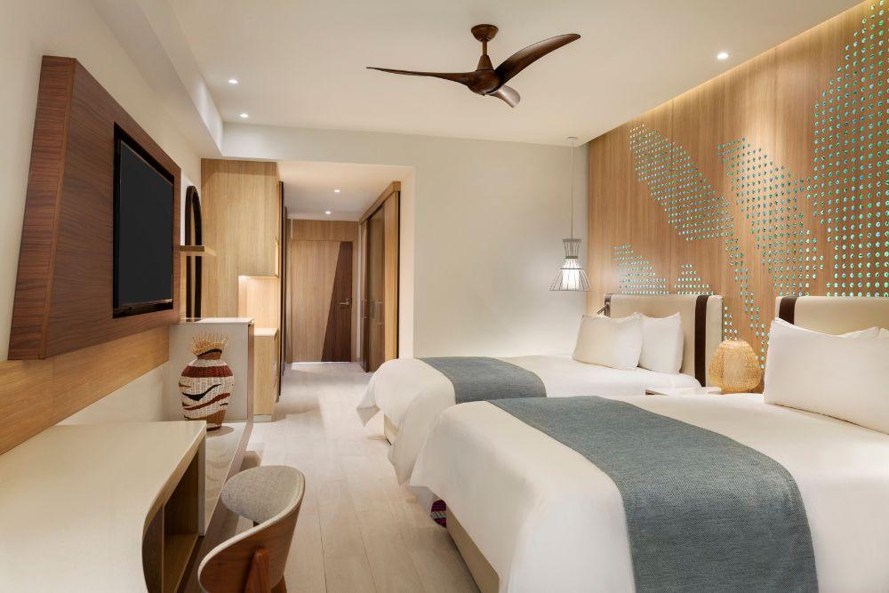 Club Junior Suite Swim up King or Double