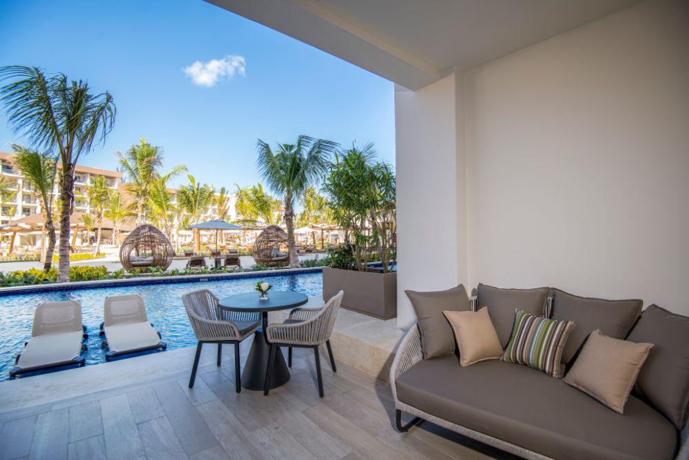 Junior Suite Swim up King or Double