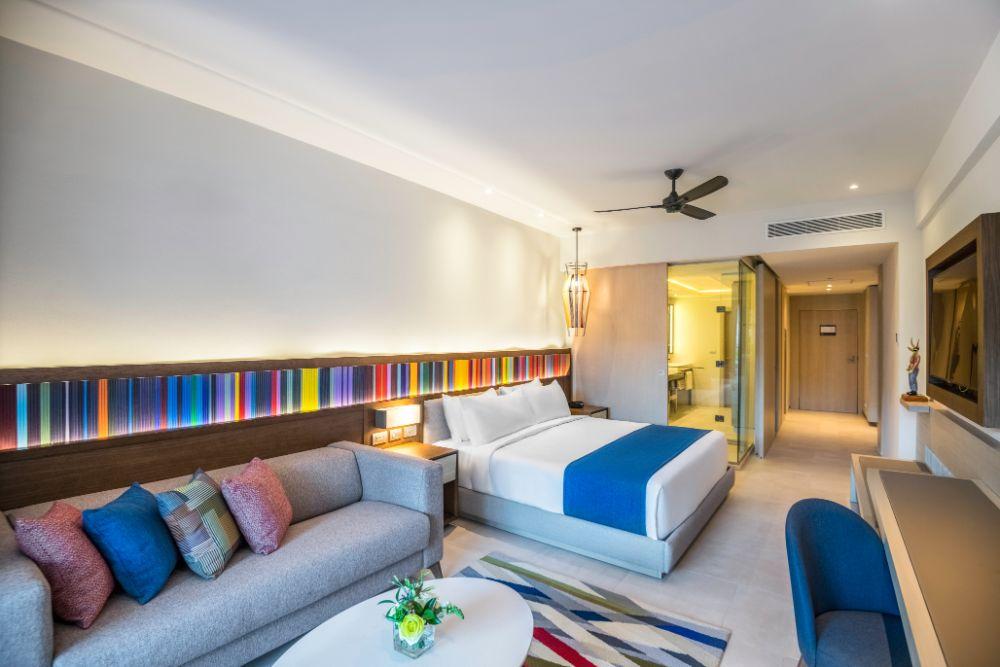 Junior Suite Swim up King or Double