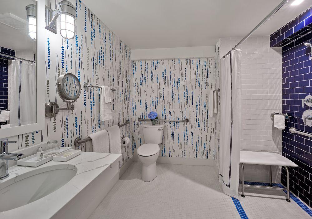 Roxana Building Accessible King Room