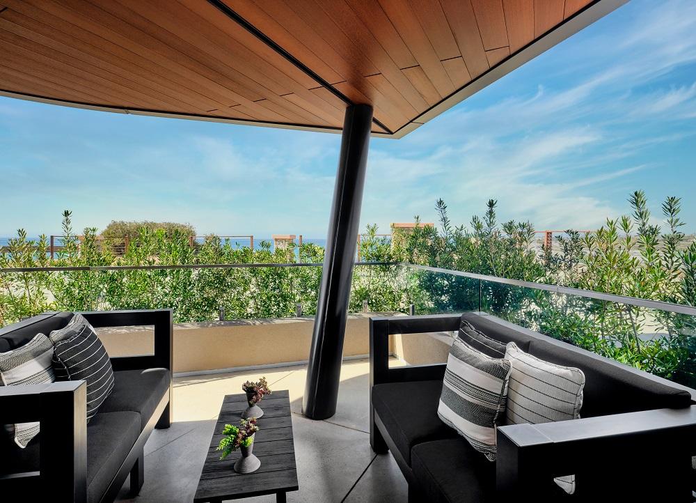 Ponto & Grandview Suites