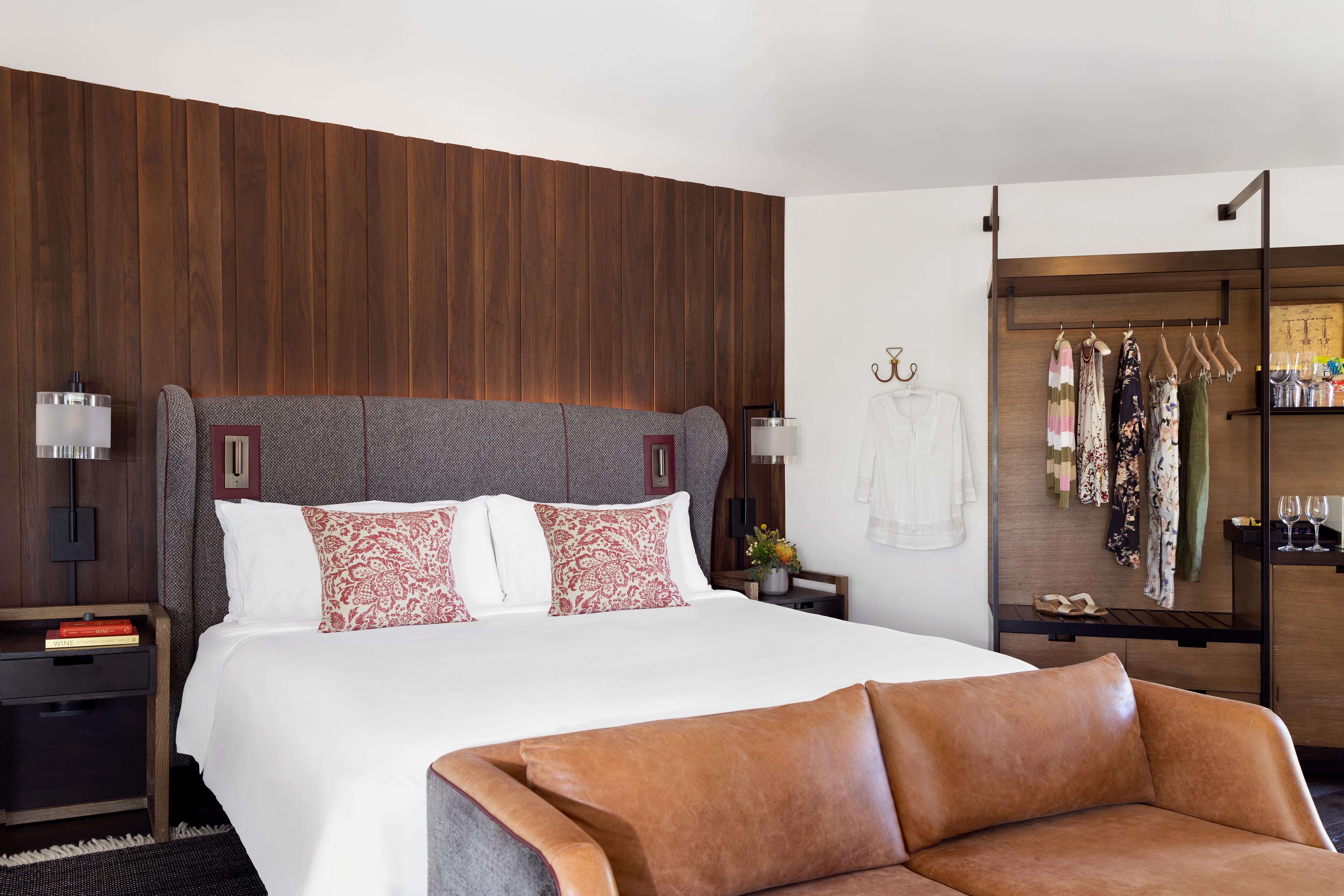 The Villagio Estate Guestroom King
