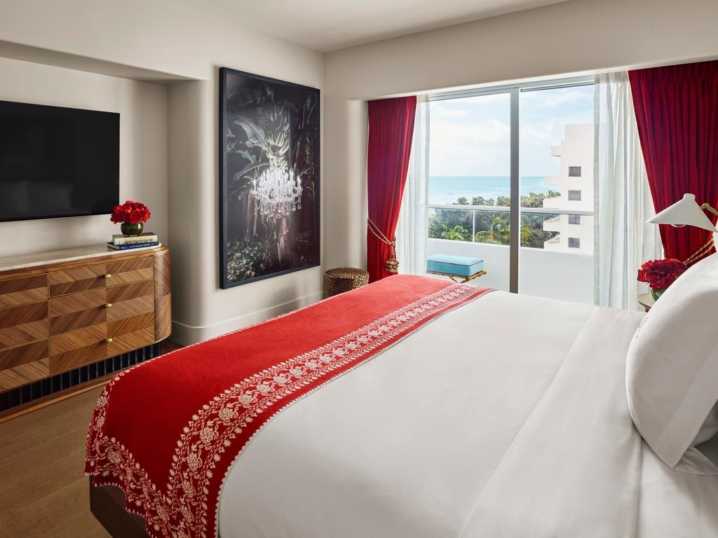 Partial Ocean View Room