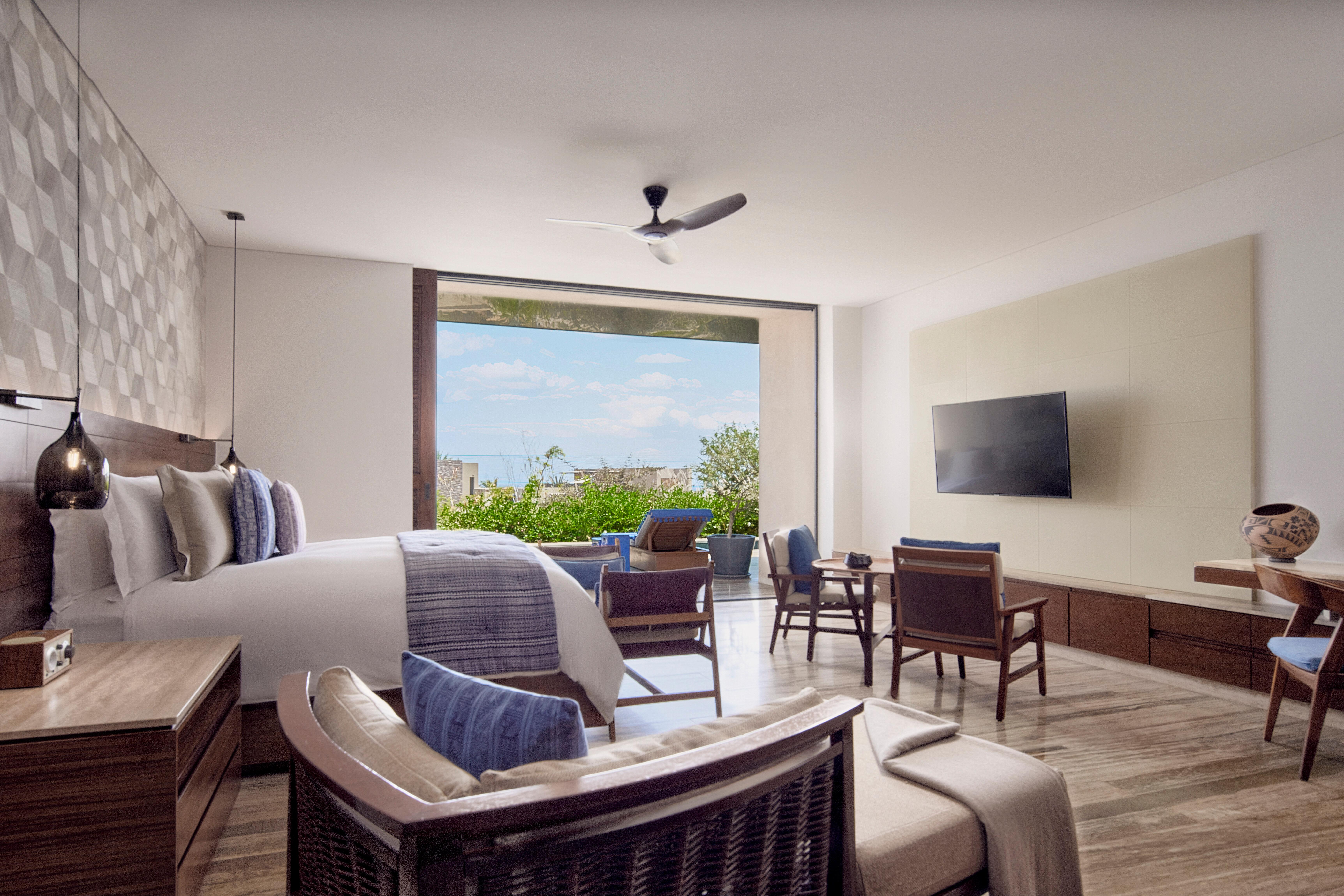 Cortes Ocean View or Beachfront Family Suite