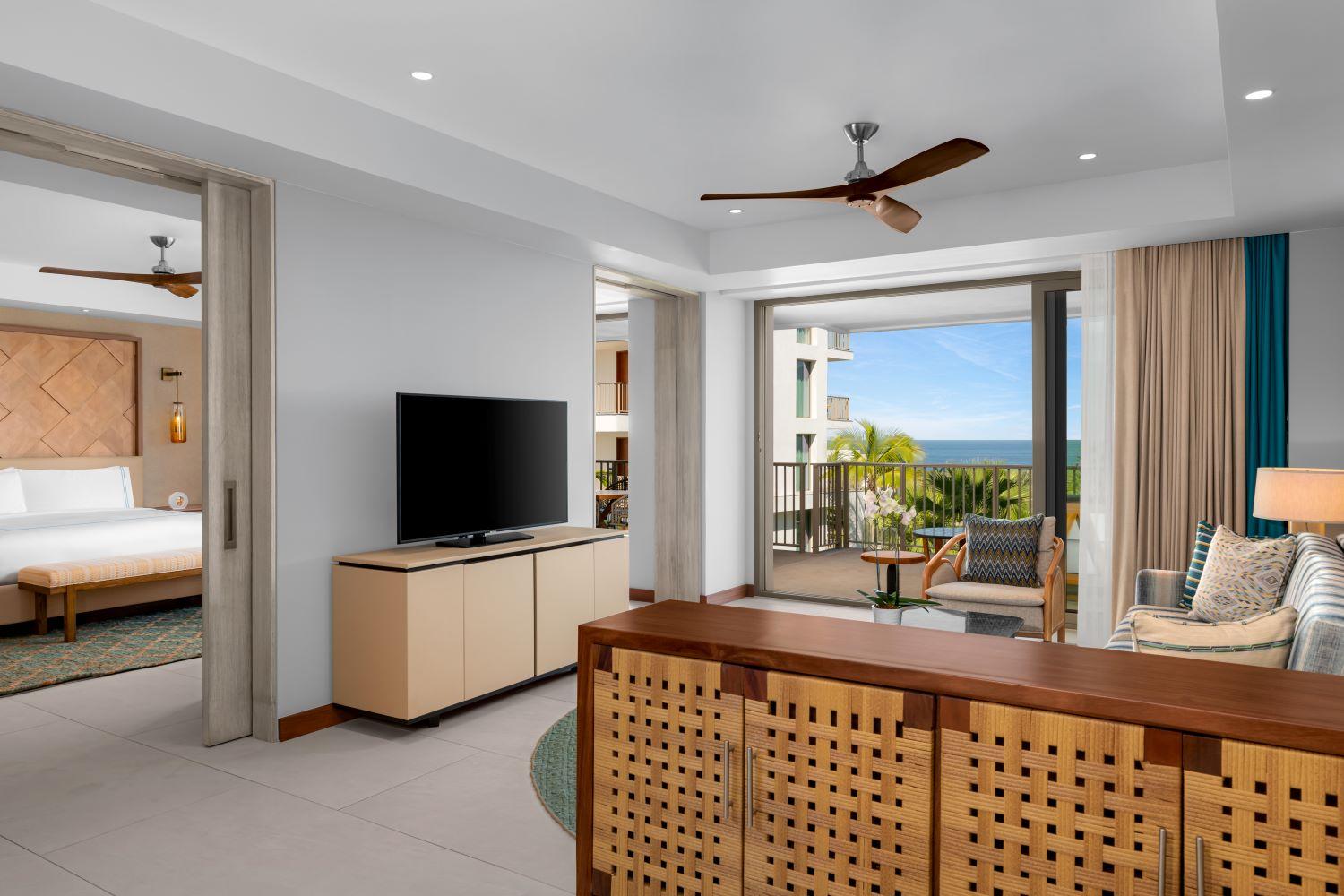 Ocean View / Tropical View Superior King Suite