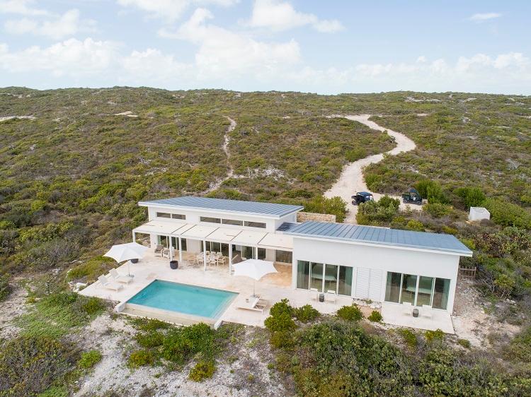 Peninsula - Three Bedroom Oceanfront Reef Villa