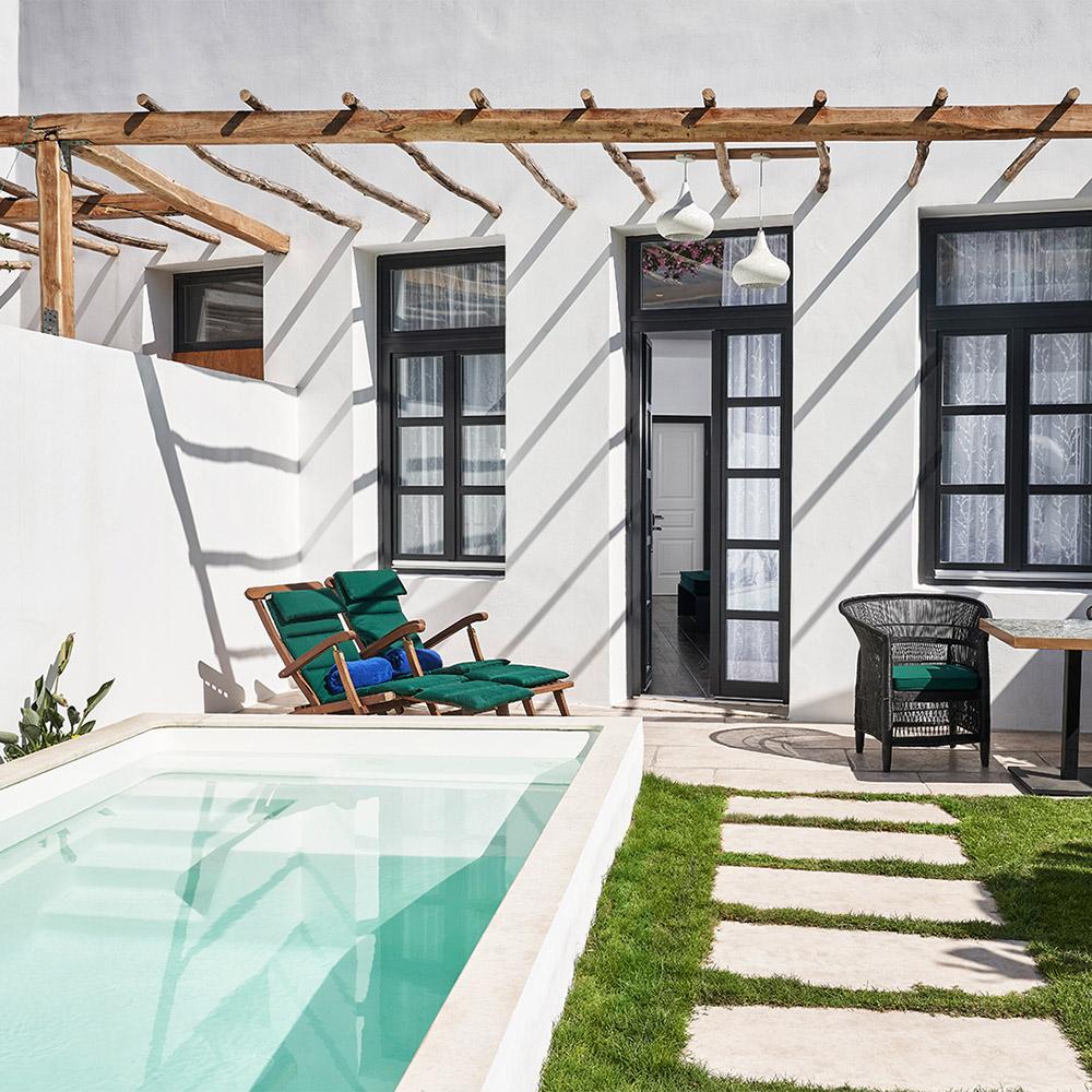 Master Pool Suite Private Garden