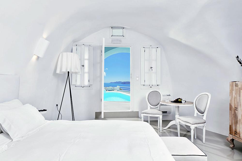 Master Suite with Private Pool