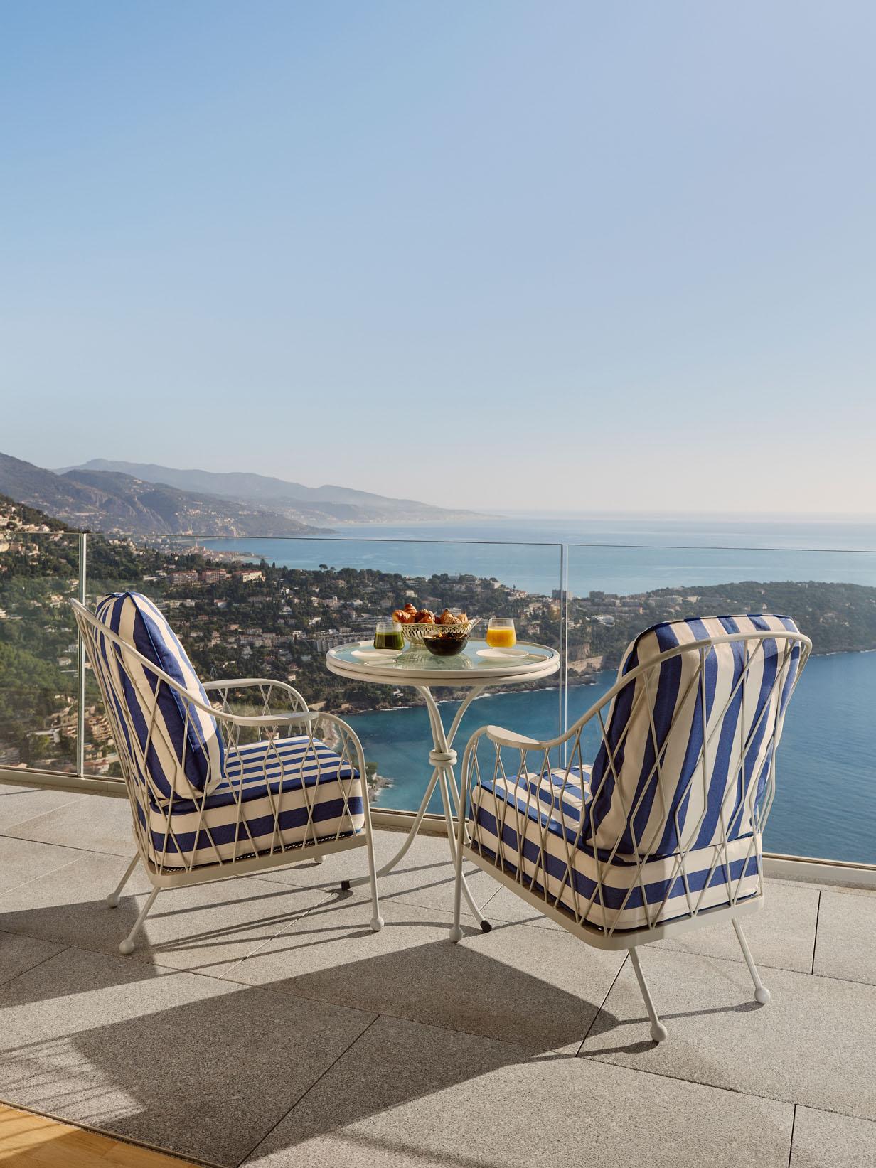Sea View Suite