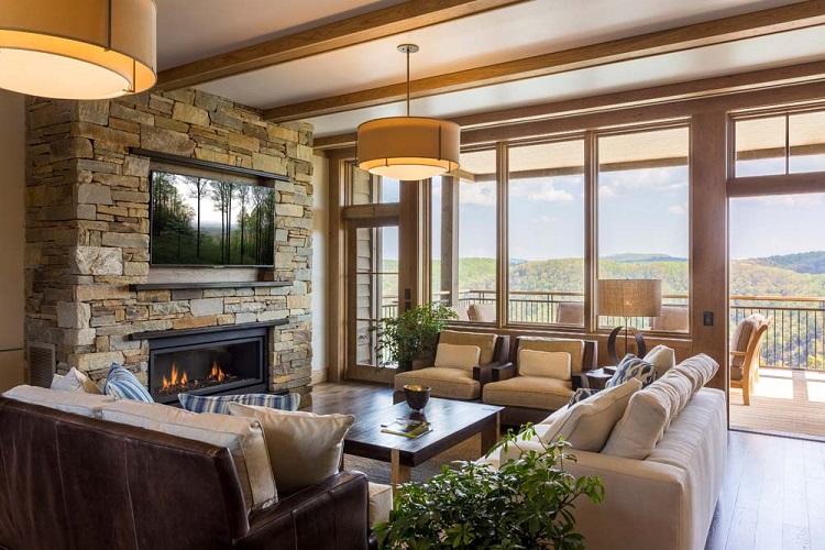 Dan River King Suite