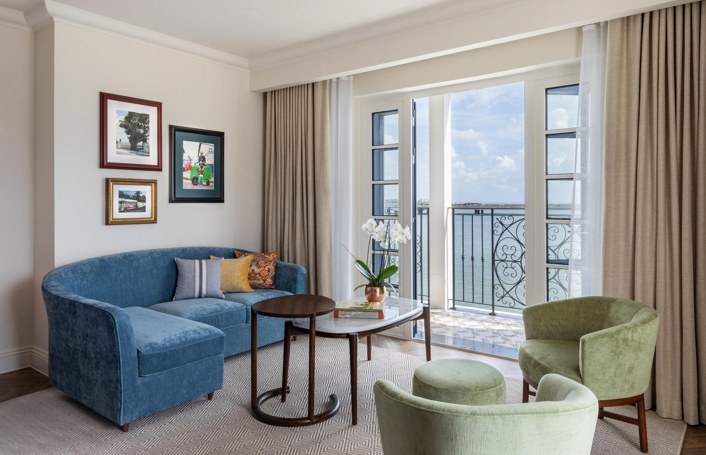 Ocean Front Junior Suite 1 King