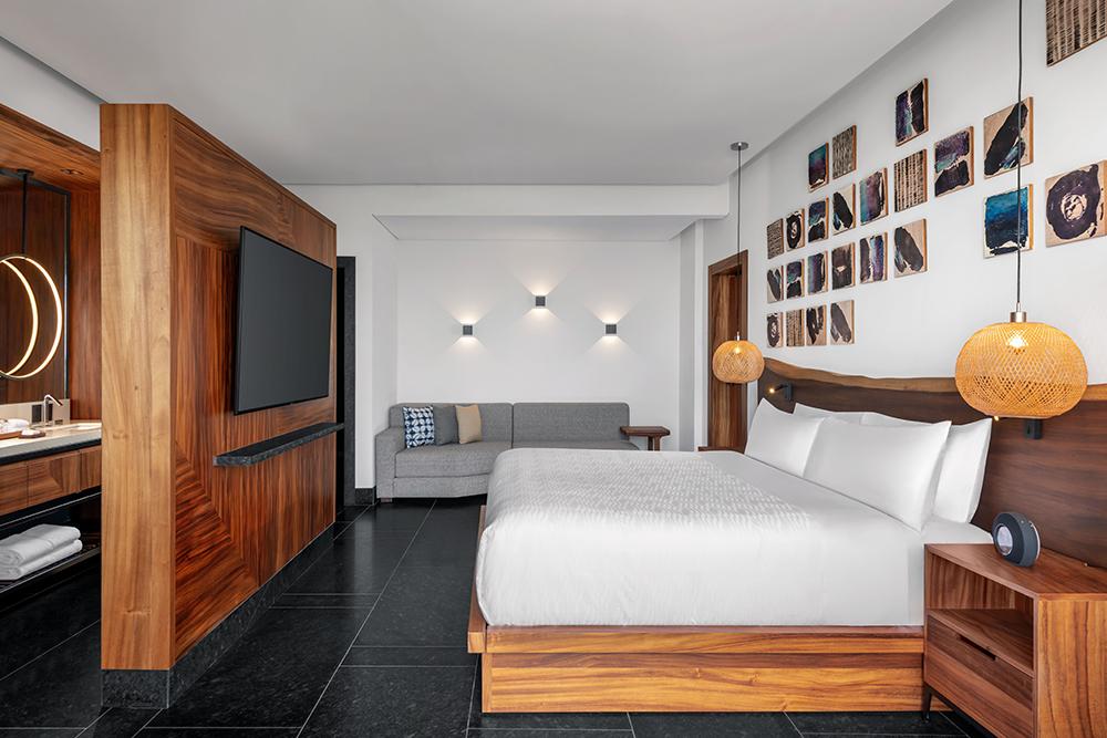 One Bedroom Governors Suite