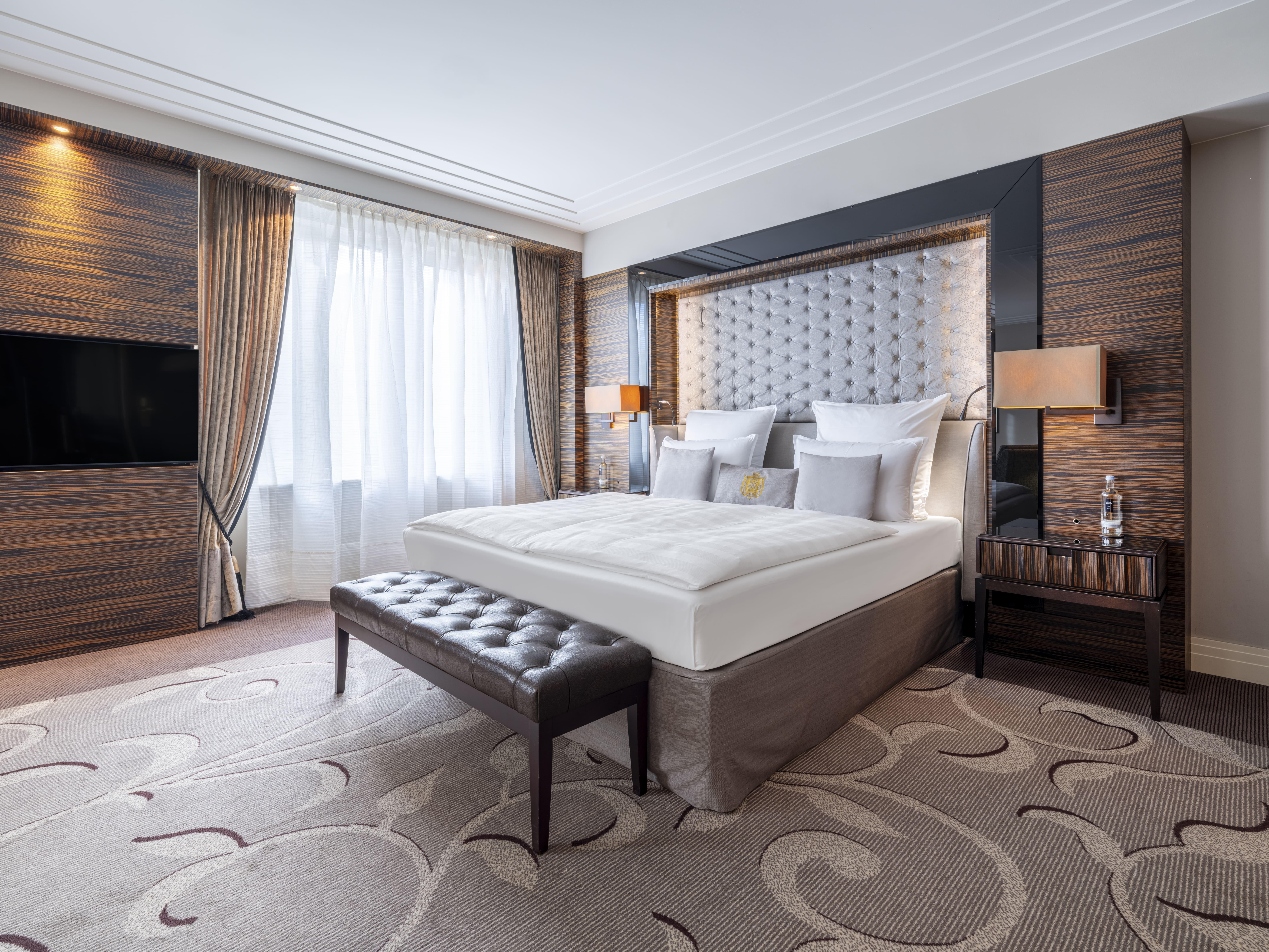 Grand Deluxe Rooms