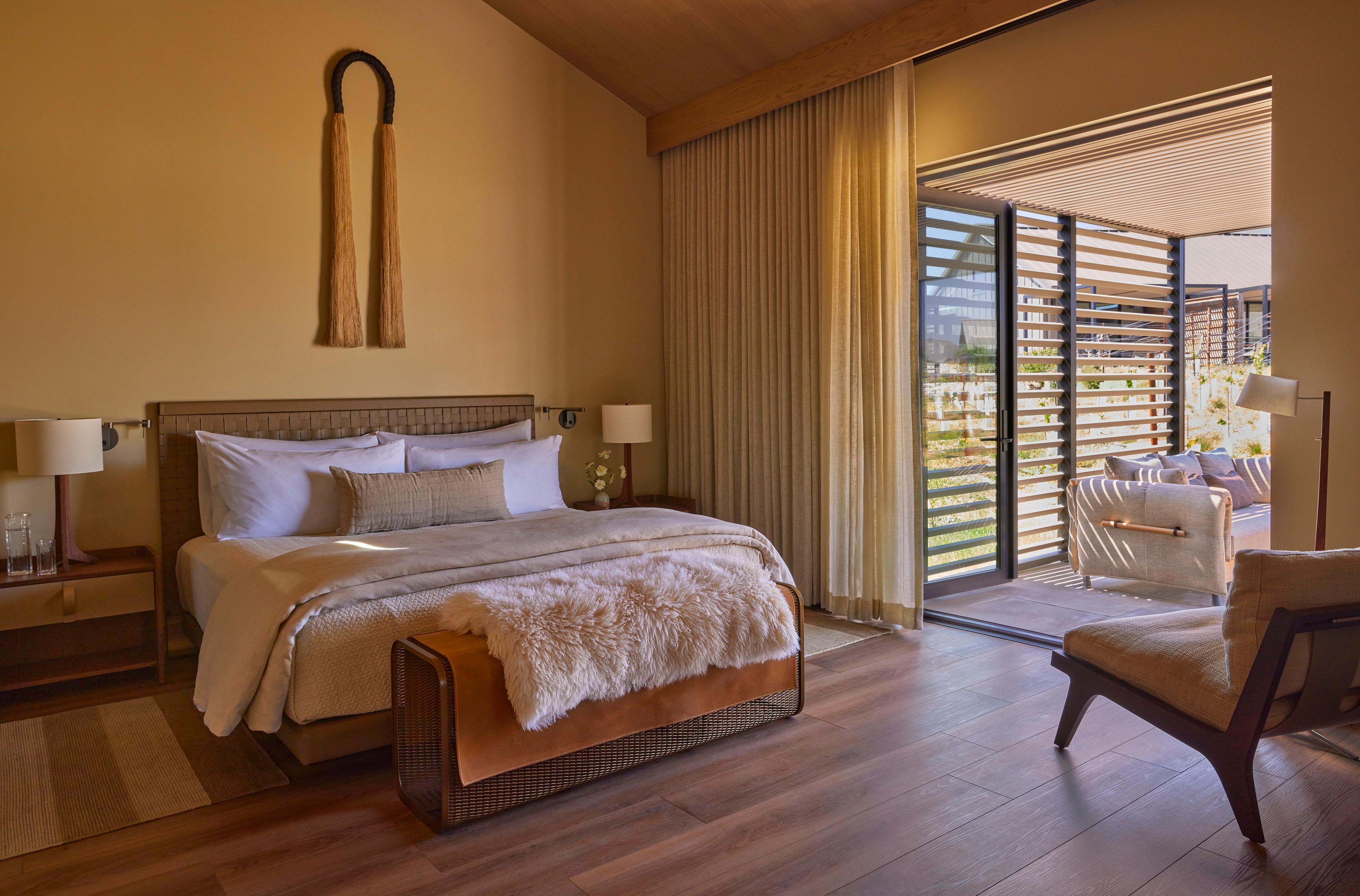 Rambler Two Bedroom Suite with One King and Two Queen Beds