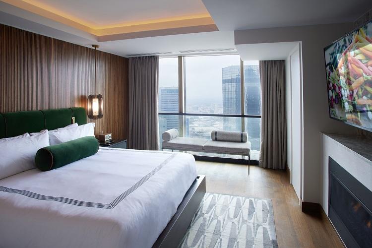 South Penthouse Suite